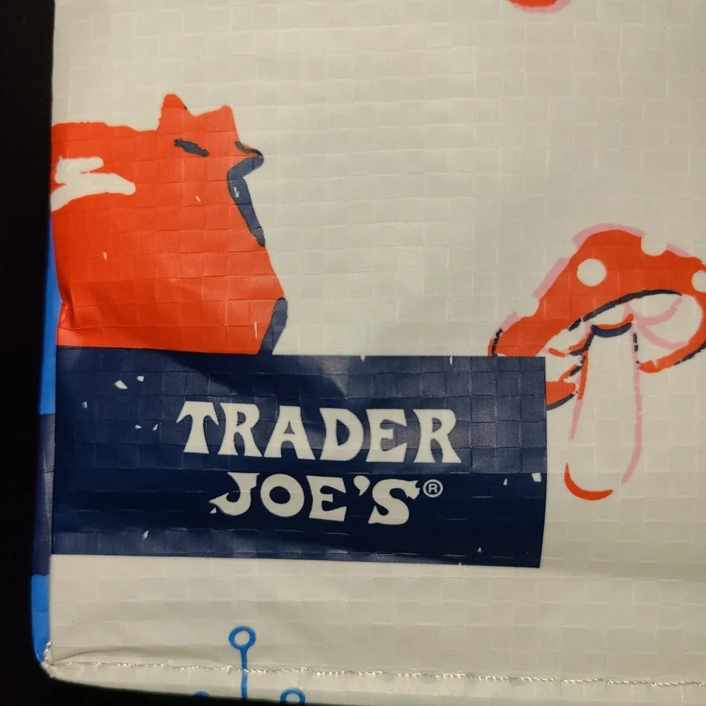 NWOT Trader Joe's 2024 Christmas Holiday Mini Gift Bag White Red Blue Murshrooms